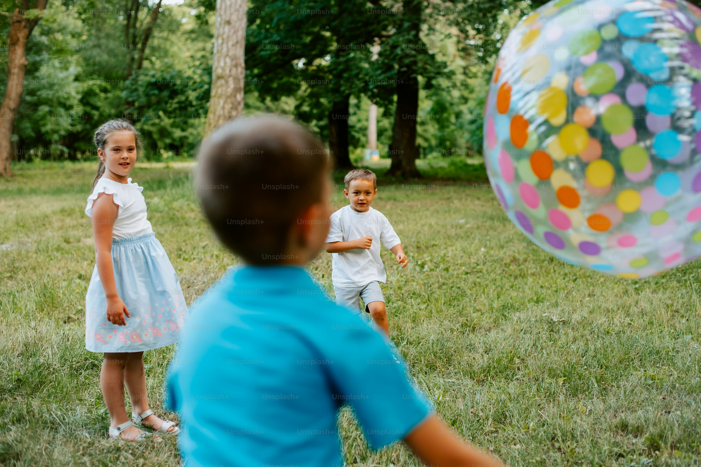 outdoor sensory play