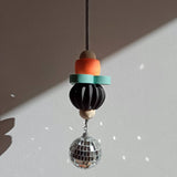 Colourful and fun “Flower” Suncatcher in Jesmonite