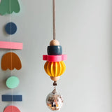 Colourful and fun “Flower” Suncatcher in Jesmonite